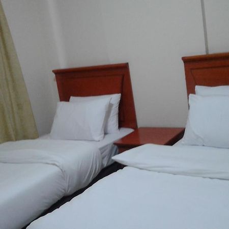 Emirates Palace Hotel Suites Sharjah Exterior photo
